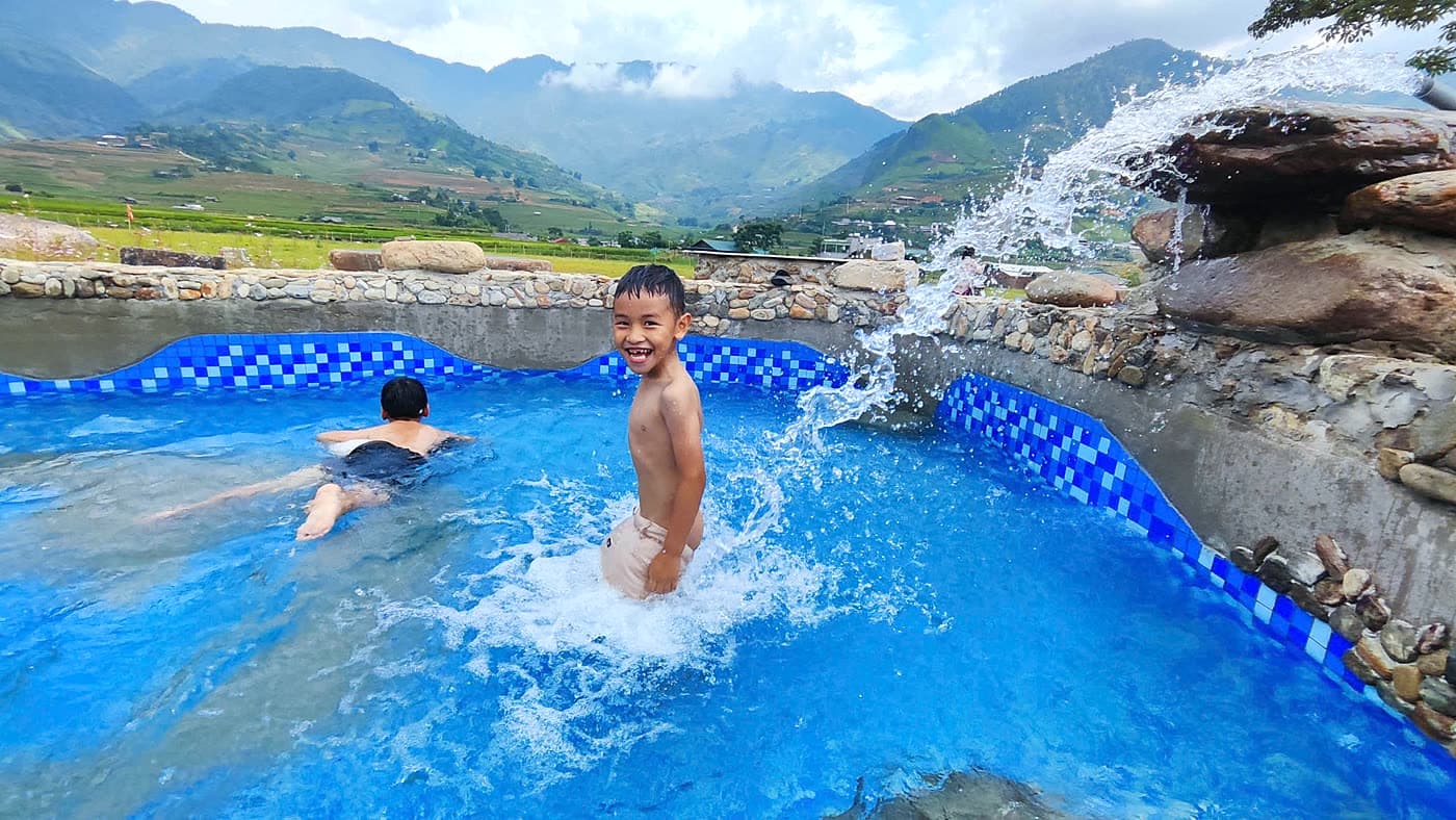 Bể bơi Mebayluon Clubhouse