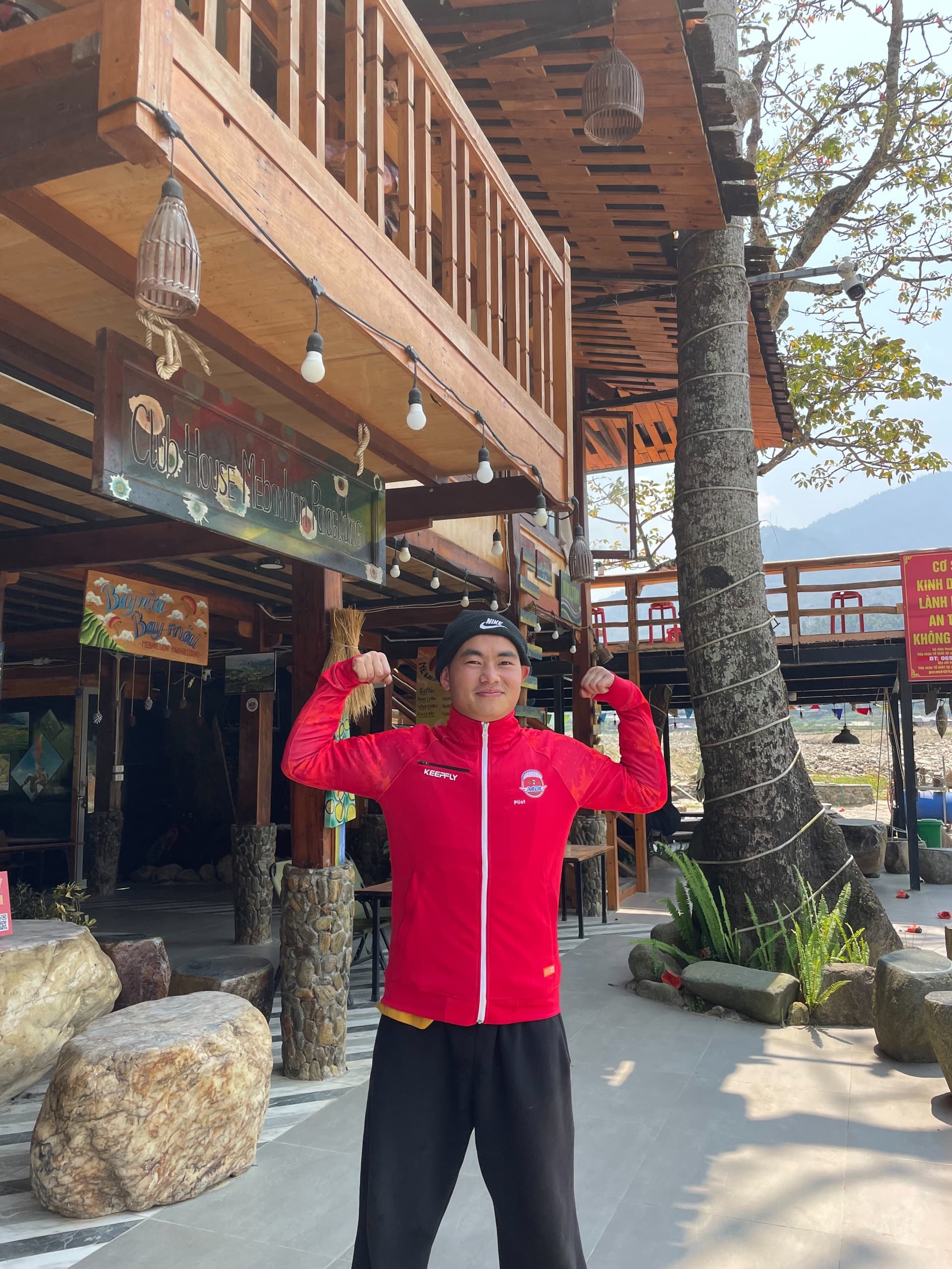A Hưng - Trainee pilot tại Mebayluon Paragliding