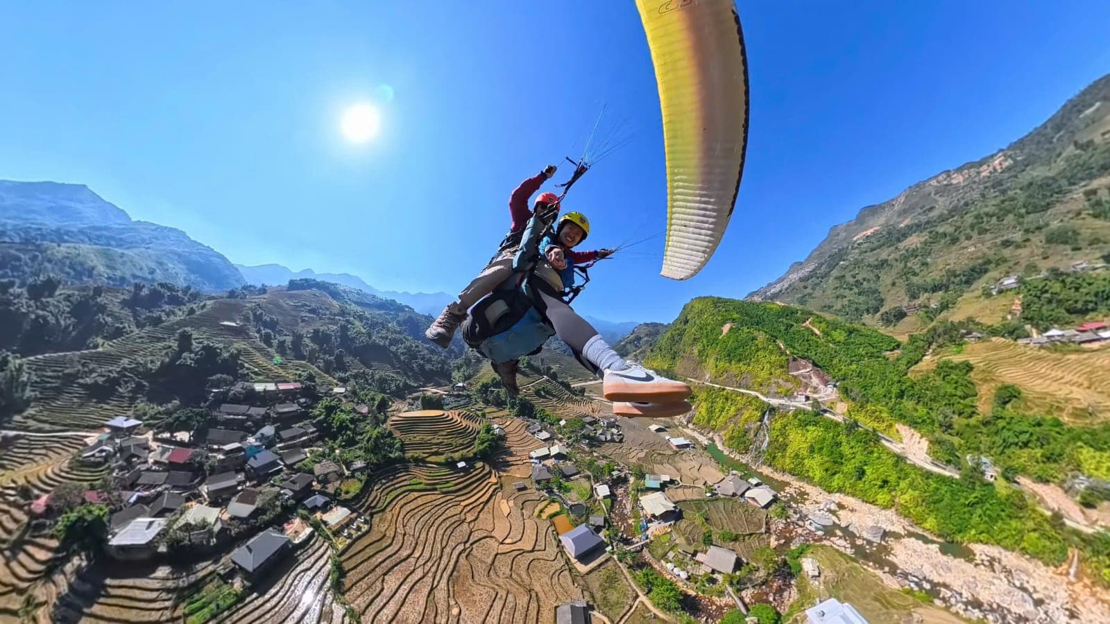 Sa Pa Paragliding: Muong Hoa Valley, Sea of Clouds and Fansipan