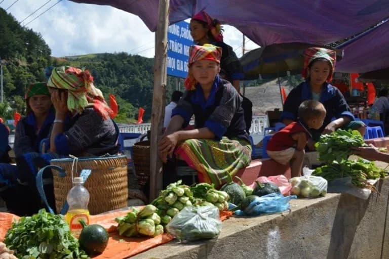Ngã Ba Kim, Mù Cang Chải: điểm tiếp tế sau đèo Khau Phạ