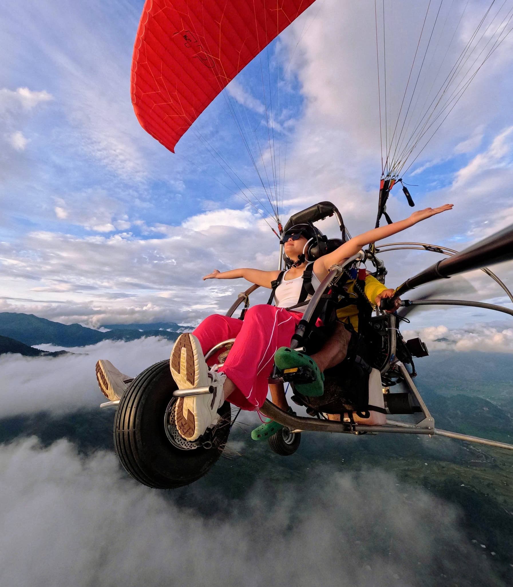 Who Is Paramotor Flying For?