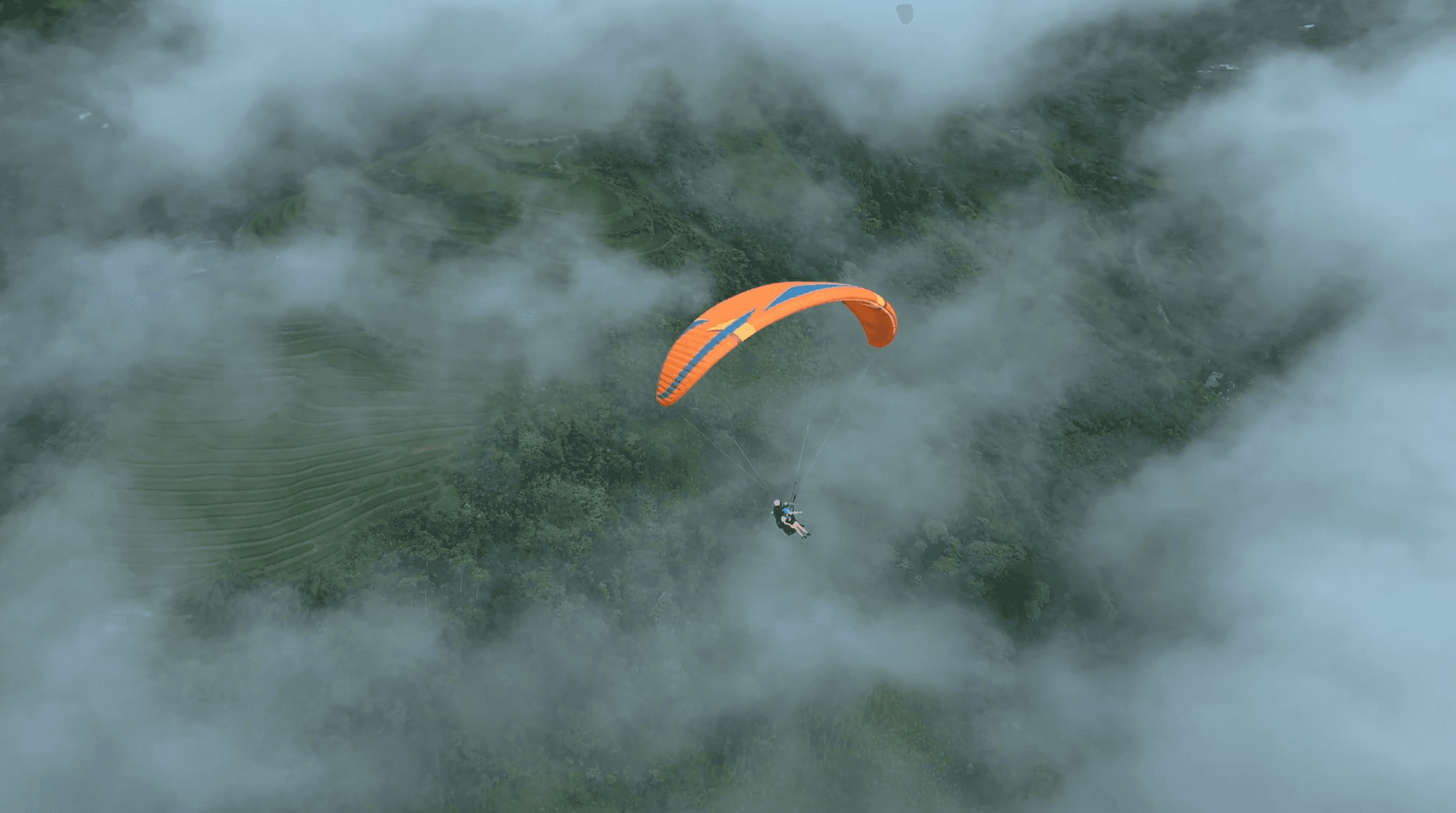 Paragliding Above Sapa's Sea of Clouds – Fansipan From the Air