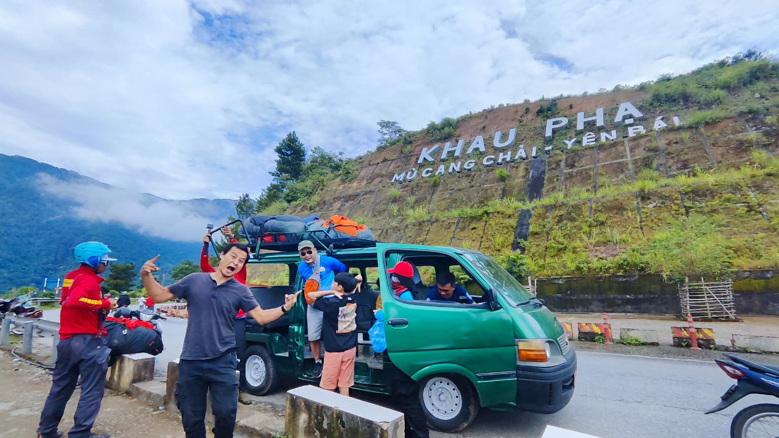 How to Get to the Khau Pha Pass (Mu Cang Chai) Paragliding Site